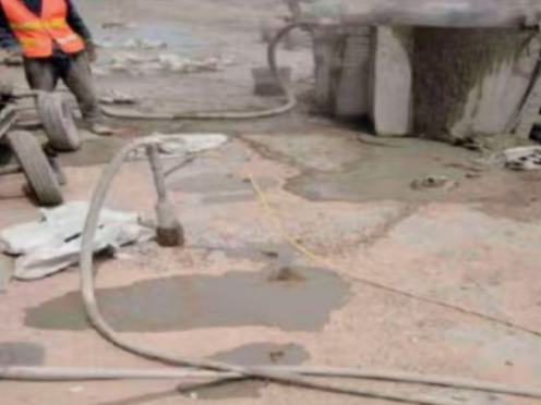 青龙水泥混凝土路面板底注浆技术 路面脱空注浆整治方案